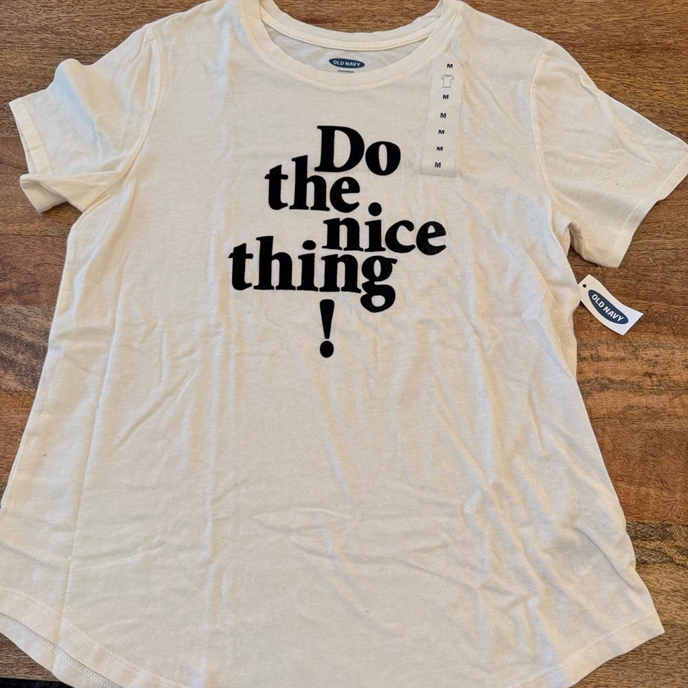 Old Navy Cream Graphic Short Sleeve Tee